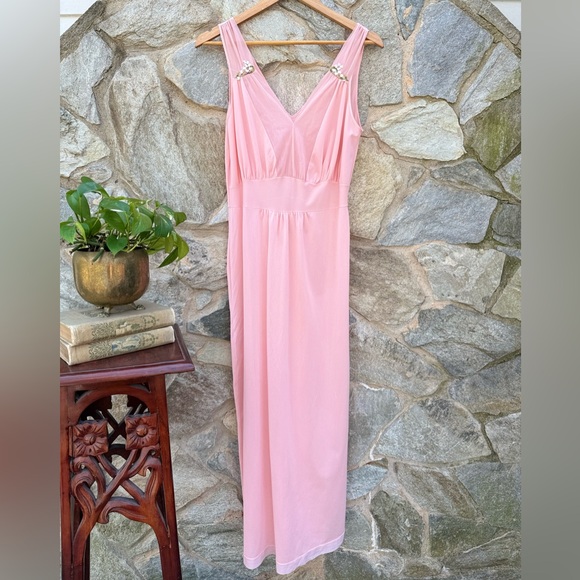 Vintage Other - l.magnin Baby Pink Nylon Long Sleepwear Dress